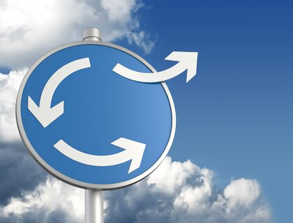 Himmel_Kreisverkehr_AdobeStock_56614822.jpeg -
fotomek - stock.adobe.com