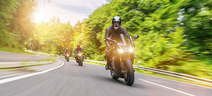 Motorrad_AdobeStock_258163725.jpeg - rcfotostock - stock.adobe.com